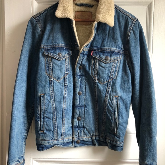 LEVI'S WMNS ORIGINAL SHERPA TRUCKER JACKET SIZE S - Picture 4 of 6